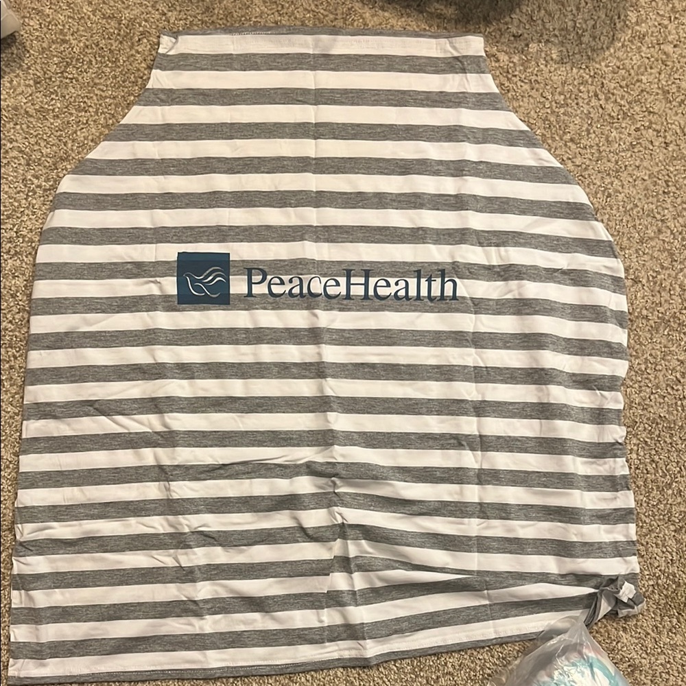 NWOT striped car seat/nursing cover.